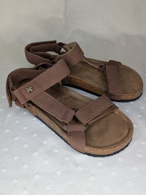 Lucky Brand Girls Size 2 Brown Sueded Strappy Cork Footbed Sandals Hook & Latch